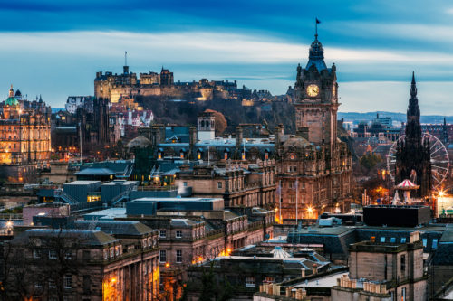 edinburgh night scenery