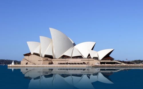 opera house must visited place in Sydney