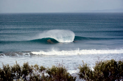 bells-beach-beautiful-wave