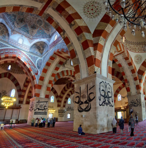 inside-the-old-mosuqe-edirne