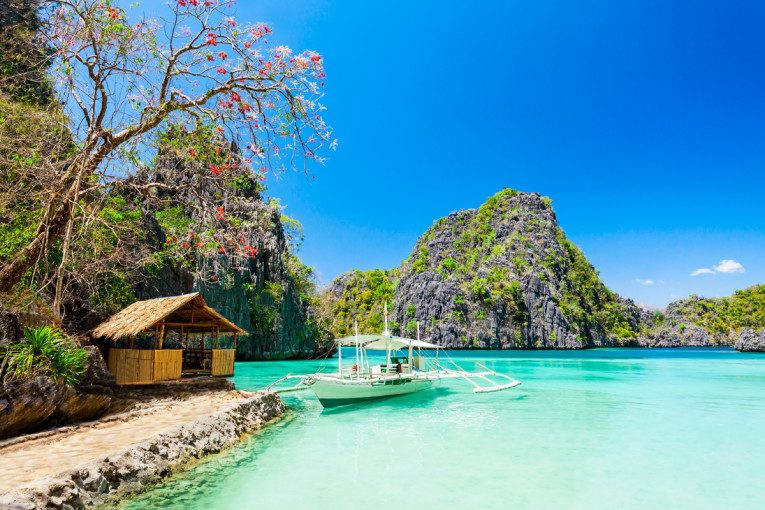 Coron Island Philippines Attraction - Gets Ready