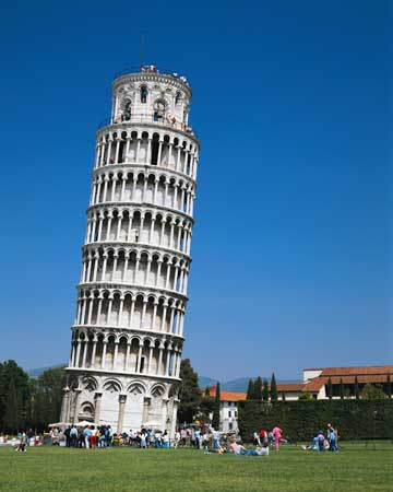 Exterior of the leaning tower of pisa